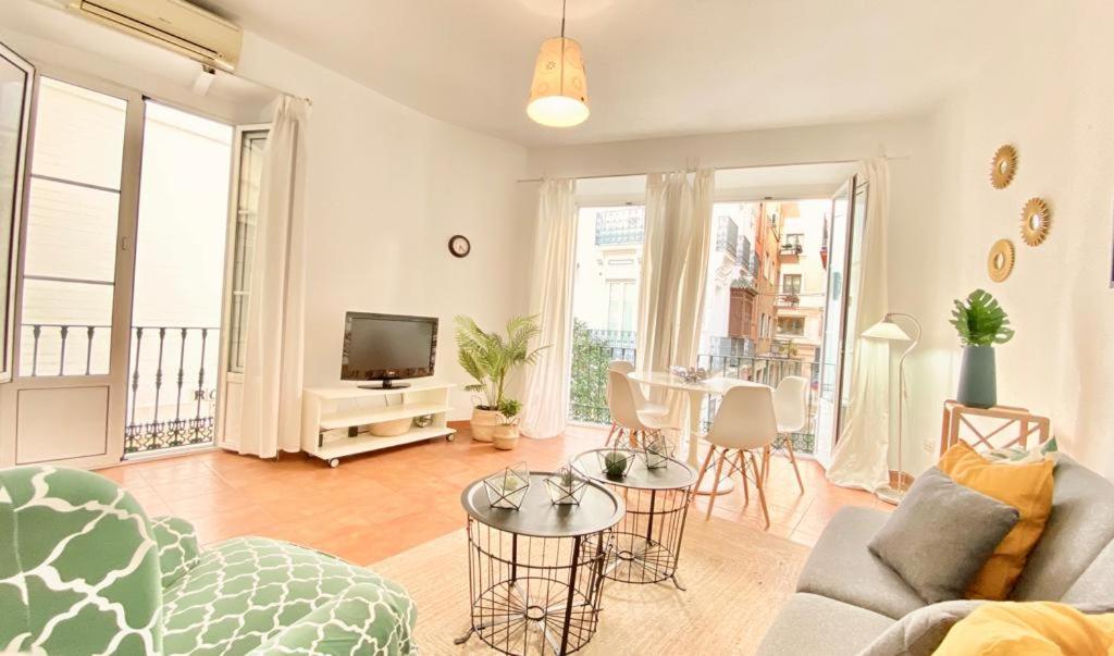 Superb Apartment In Downtown Of Sevilla ,Parking Optional, Top !! Екстериор снимка